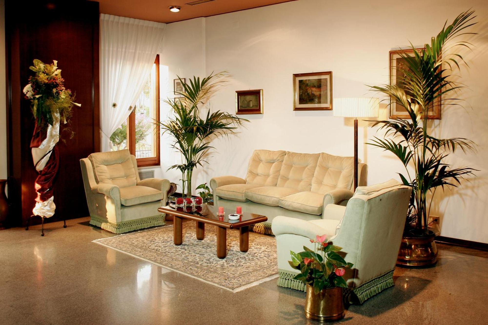 Astoria 3*